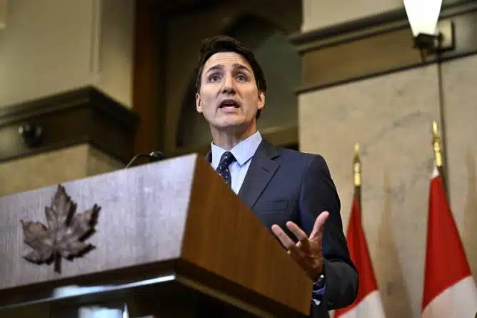 Justin Trudeau, liderul Partidului Liberal din Canada, își dă demisia din funcția de premier.