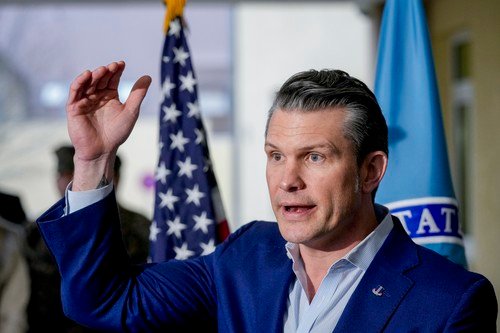 Pete Hegseth, secretarul Apararii din SUA, ia parte la reuniunile NATO de la Bruxelles pentru a aborda sprijinul acordat Ucrainei.