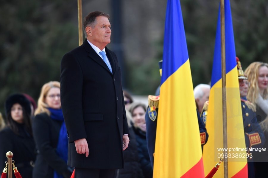 Premierul Marcel Ciolacu consideră că demisia lui Klaus Iohannis a fost inadecvată în contextul internațional actual.