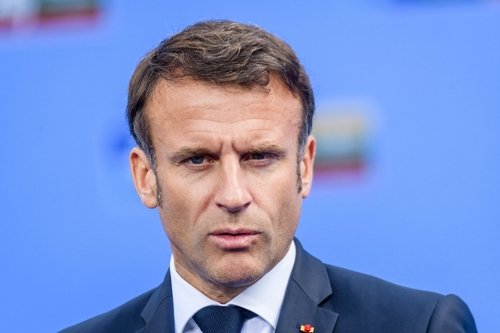 Emmanuel Macron, președintele Franței, vrea să întărească parteneriatul franco-german, având în vedere o posibilă victorie a lui Friedrich Merz în alegerile din Germania.