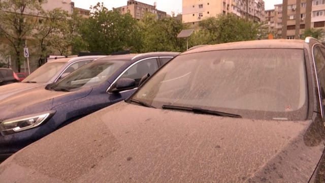 Nouă rafală de praf saharian peste România, de mâine până joia viitoare. Ce zone vor fi cele mai afectate?