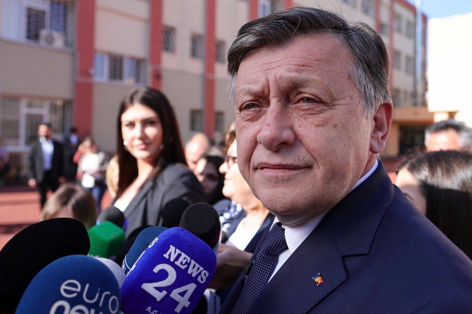 „Cetățenii și-au exprimat votul: îmi pare rău, dar părăsesc această încercare cu fruntea sus.”
