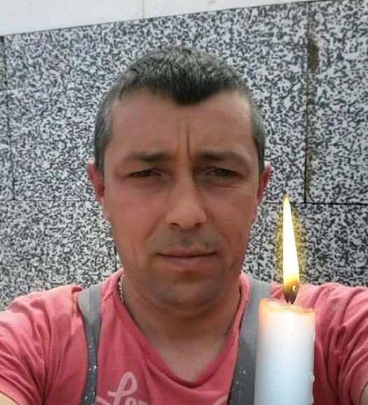 Sâmbătă seara a fost la un grătar împreună cu familia. Din senin l-au luat durerile de spate. A mers la spital, i-au pus perfuzie, iar a doua zi a decedat.