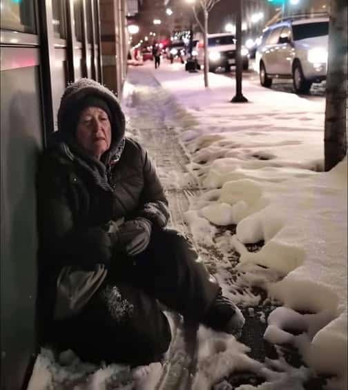 Ajunsese Ajunul Crăciunului, iar eu eram epuizată