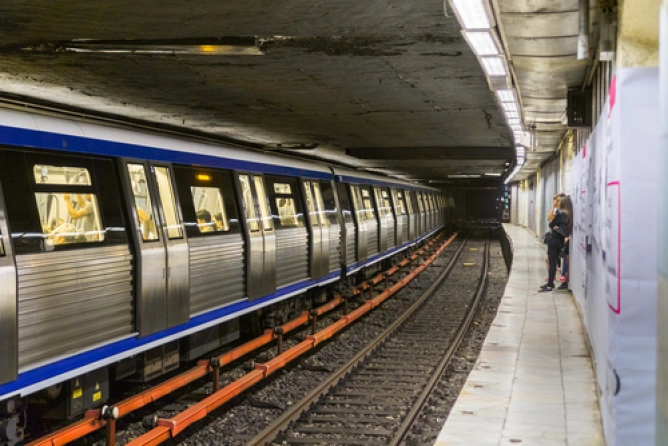 USLM cere aprobarea bugetului Metrorex pentru 2025, subliniind riscul colapsului metroului din cauza lipsei de fonduri și a avariilor provocate de ploile torențiale.