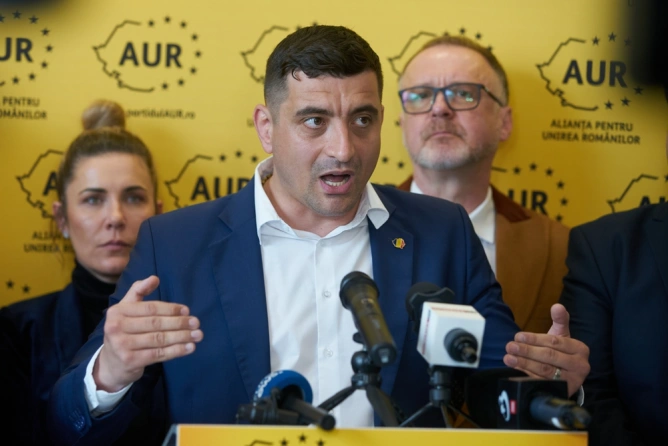 George Simion, președintele AUR, contestă numirea lui Dominic Fritz în fruntea USR, evidențiind lipsa cetățeniei române a acestuia.