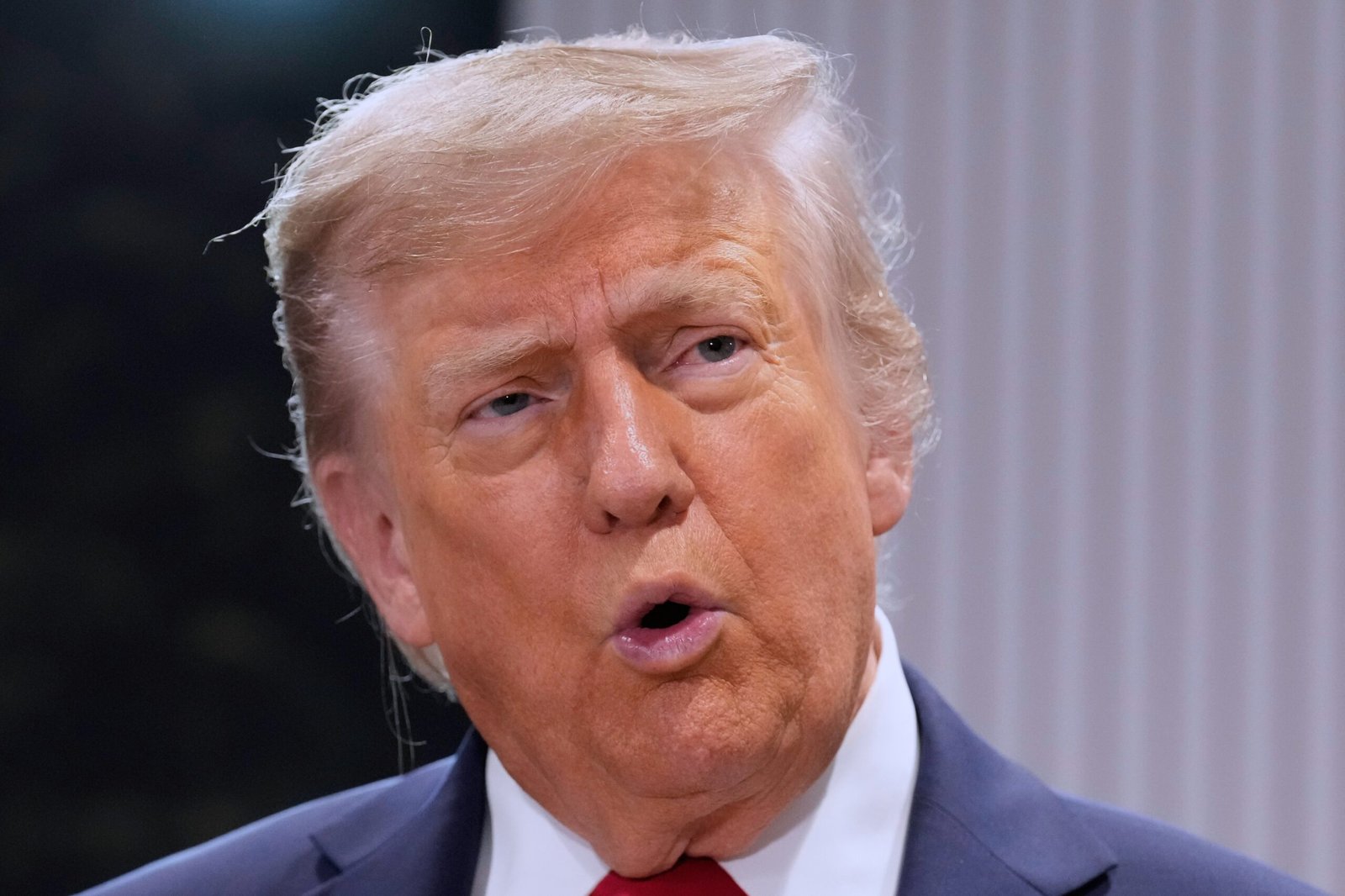 Donald Trump a cerut Iranului capitularea necondiționată și i-a transmis un mesaj direct liderului suprem Ali Khamenei, avertizând asupra răbdării limitate a SUA.