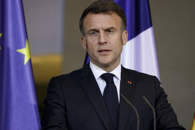 Emmanuel Macron cere o dezbatere în Parlamentul francez despre conflictele din Iran, Gaza și Ucraina.