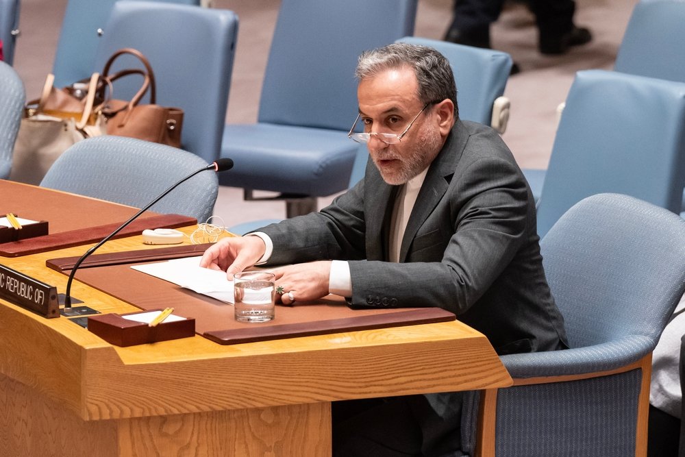Ministrul de Externe al Iranului condamnă atacul SUA asupra instalațiilor nucleare ca o încălcare a dreptului internațional: „Evenimentele de astăzi sunt inacceptabile și vor avea consecințe durabile.”