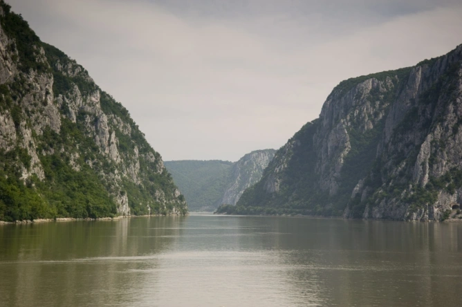 La recepția Proiectului Portului Giurgiu, Sorin Grindeanu a subliniat importanța navigabilității Dunării pe tot parcursul anului și a fondurilor europene aferente.