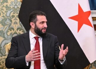 Ahmed al-Sharaa, președintele Siriei, a ajuns în Statele Unite pentru o întâlnire cu Donald Trump luni.