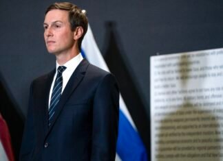 Jared Kushner, ginerele lui Donald Trump, a sosit în Israel pentru discuții cu premierul Benjamin Netanyahu, fără un anunț prealabil.