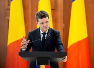 Nicușor Dan, Președintele, contestă la Curtea Constituțională legea privind Registrul Unic Electronic de Boli Transmisibile, susținând că păstrarea datelor medicale fără posibilitatea de ștergere încalcă viața privată.