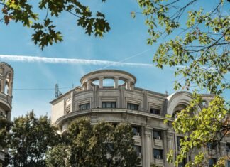 Ciprian Ciucu, candidatul PNL pentru Primăria Capitalei, propune un program de regenerare urbană ce include conceptul de „Oraș-parc”