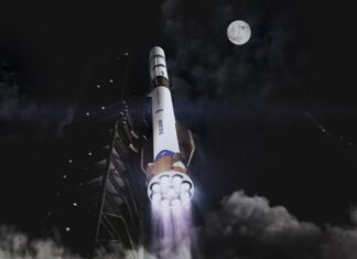 Blue Origin anunță dezvoltarea rachetei New Glenn 9×4, o variantă mai mare și mai puternică, destinată să rivalizeze cu SpaceX și alte firme de lansare.