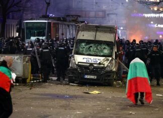 Guvernul bulgar a retras oficial bugetul pentru 2026 ca urmare a protestelor masive din întreaga țară.