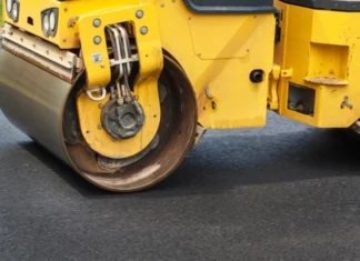 „Au început lucrările pentru lotul 1D al Autostrăzii A8, Joseni-Ditrău, cu un termen de proiectare de 10 luni, ce va include pasaje ecologice și un nod rutier la Ditrău”