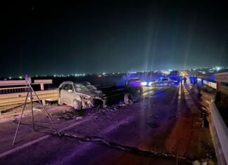 Mai multe persoane au fost rănite într-un accident pe DN 25, cauzat de un șofer băut care a pătruns pe contrasens.