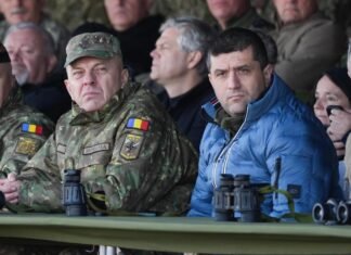 10 creatori de conținut se alătură Batalionului 21 Vânători de Munte pentru antrenamente de supraviețuire și pregătire militară.