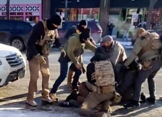 Asociația Națională a Armelor de Foc solicită o anchetă în legătură cu moartea lui Alex Pretti, împușcat de agenți federali în Minneapolis, evidențiind că acesta deținea permisiunea de a purta armă și nu reprezenta o amenințare.