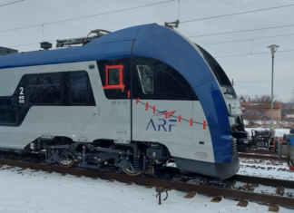 Primul tren regional polonez Pesa a demarat testele de anduranță pe rețeaua CFR, pe ruta București-Constanța, iar un al doilea model va începe testele miercuri.
