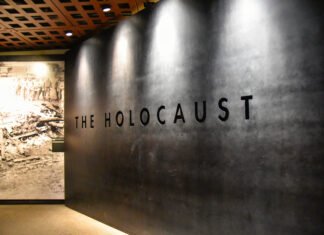 Imagini false generate de inteligența artificială, inclusiv fotografii ale victimelor Holocaustului, se răspândesc pe rețelele sociale, stârnind îngrijorări în rândul istoricilor.