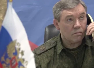 Valeri Gherasimov, șeful Statului Major rus, a vizitat trupele din estul Ucrainei, raportând progrese în ofensivă.