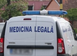 Tragedie în Făgăraș: Mamă de 39 de ani descoperită decedată în locuință; cei cinci copii, transportați de urgență la spital.