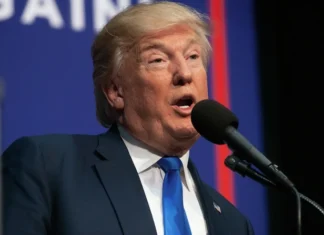 Donald Trump anulează sancțiunile comerciale impuse Indiei și reduce tarifele vamale la 18%