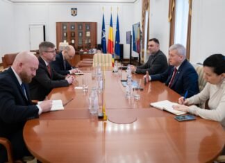 Cătălin Predoiu a evidențiat importanța colaborării cu SUA în lupta împotriva criminalității și în asigurarea securității frontierelor, subliniind parteneriatul strategic.