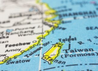 Președintele Trump a declarat că va decide rapid asupra livrărilor de arme către Taiwan, stârnind reproșurile Beijingului care a avertizat cu privire la consecințe.