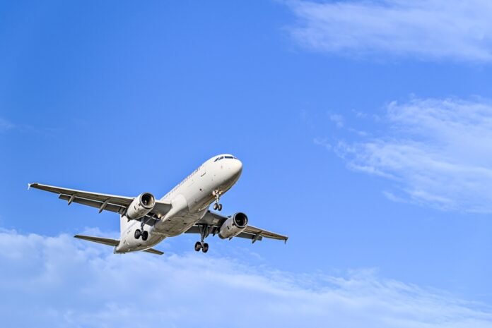 699b6ee745582_shutterstock_2400227673.jpg