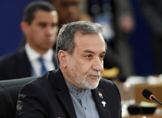 Ministrul de Externe al Iranului, Abbas Araghchi, declară înaintea negocierilor de la Geneva că un acord nuclear este la orizont.