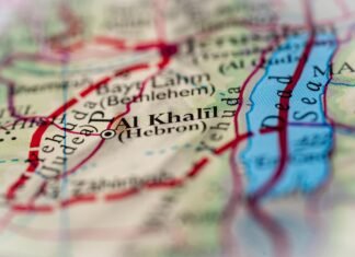 Patru palestinieni răniți în atacurile armatei israeliene la Hebron, în contextul creșterii violenței în Cisiordania