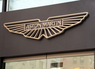 Aston Martin va reduce cu 20% din numărul angajaților din cauza rezultatelor financiare dezamăgitoare și a cererii scăzute pe piață.