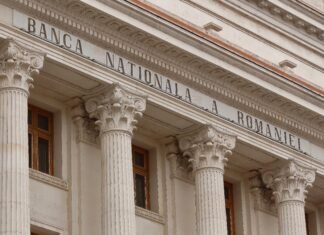 Eugen Rădulescu, consilier BNR, evidențiază problemele pensiilor speciale, inclusiv vârsta de pensionare și impactul financiar asupra sistemului de pensii.