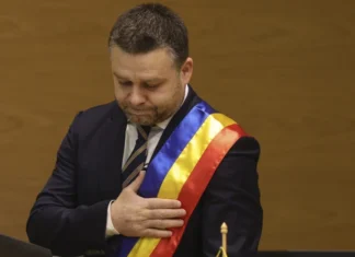 Ciprian Ciucu anunță un control privind atribuirile de locuințe convenabile, afirmând că multe au fost oferite „din pix”.