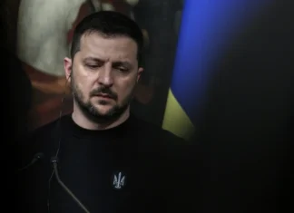 Președintele Ucrainei, Volodimir Zelenski, a anunțat o întâlnire trilaterală cu Rusia și SUA în Emiratele Arabe Unite, programată pentru începutul lunii martie.