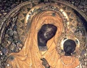 Minune într-o mănăstire grecească: O fetiță de 8 ani, mută din naștere, rostește primul cuvânt în fața icoanei Maicii Domnului