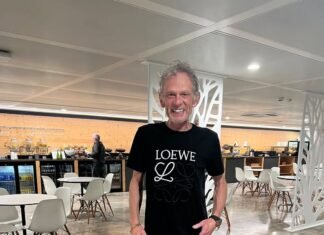 Metamorfoza impresionantă a lui Leonard Miron: Fostul prezentator TV a pierdut 60 de kilograme și arată complet diferit.