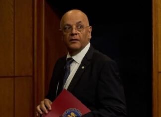 Percheziții la DSU: Procurorii au ridicat telefonul lui Raed Arafat (surse)