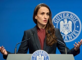 Ministrul Oana Ţoiu: Moartea lui Khamenei reprezintă un moment decisiv pentru dreptul iranienilor la libertate și siguranță.