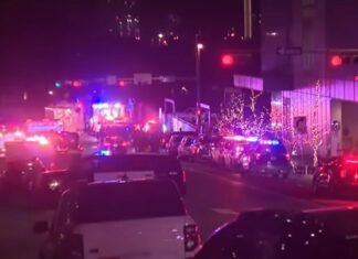 Două persoane decedate, 14 rănite; suspectul, neutralizat de poliție.