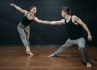 Un memoriu semnat de 330 de artiști a fost trimis ministrului Culturii pentru sprijinirea dansului contemporan.