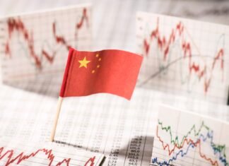 China a atins o creștere economică de 5% pentru 2025, însă a înregistrat o încetinire la 4,5% în ultimele trei luni din cauza consumului intern scăzut.