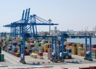 DNA a reținut doi funcționari vamali din Portul Constanța, suspectați de corupție în cazul vămuirii containerelor.