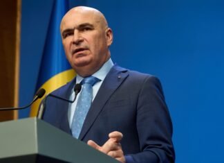 Ilie Bolojan anunță revenirea a 273 de români din Oman și 191 din Arabia Saudită, grație mecanismului RescUE al UE, cu zboruri suplimentare programate.