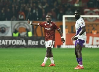 Kader Keita, mijlocaș la Rapid, implicat într-un grav accident rutier și în pericol de arest preventiv după ce a fugit de la fața locului