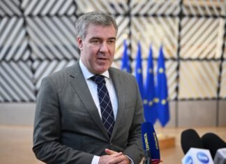 Ministrul energiei din Danemarca, Lars Aagaard, cere cetățenilor să limiteze consumul de energie pentru a aborda criza energetică cauzată de conflictele internaționale.