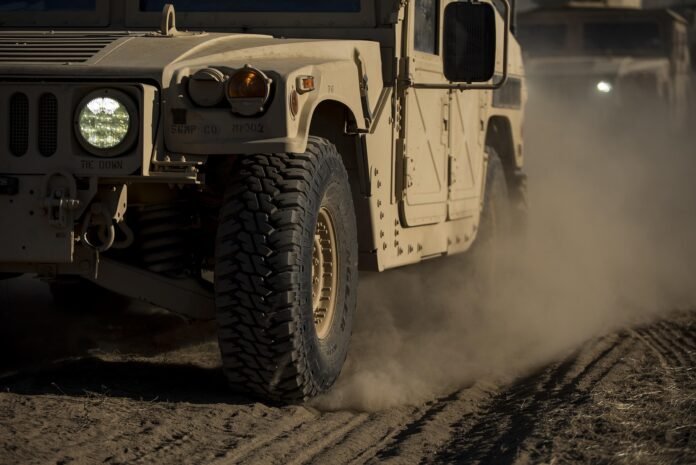 69c012afa04e5_military_material-humvee-2530700_1920.jpg